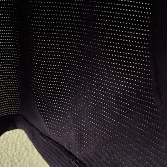 Women’s Nike Dri-Fit Active Top, Large, Keyhole Back, Purple - Picture 6 of 6